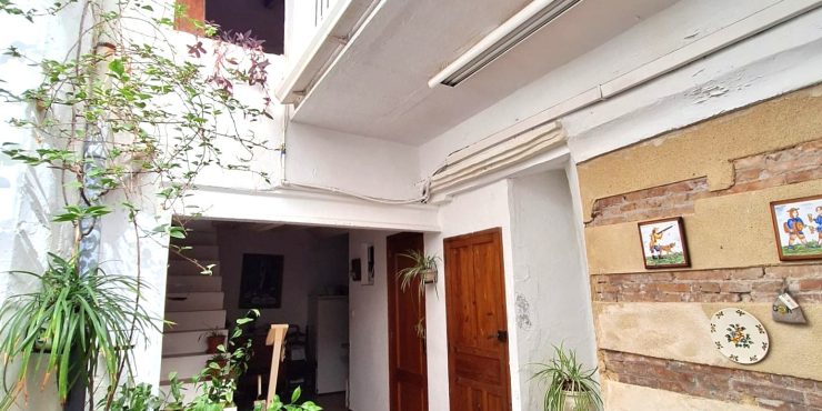 Venta de magnifica casa para entrar a vivir con tejado nuevo en Xativa Ref.1470