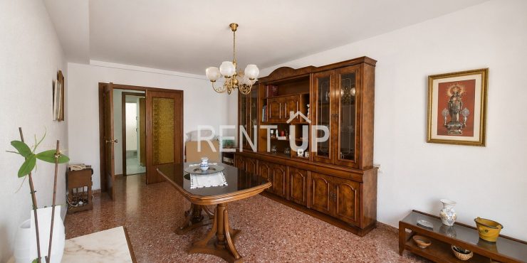 Venta de piso soleado y grande cerca de C/Reina en Xativa Ref.1473